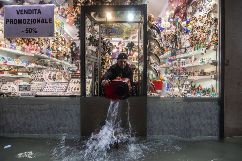 flooding in venice 