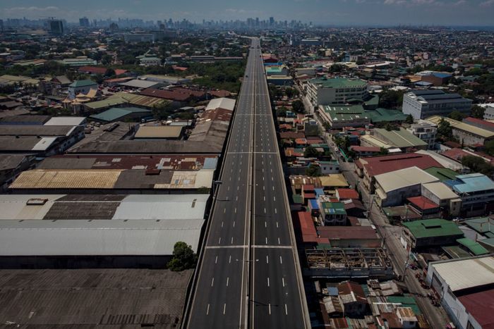 Empty highway 