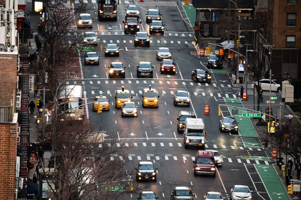 NEW YORK, NEW YORK - DECEMBER 07: Cars drive along 2nd Avenue in Murray ...