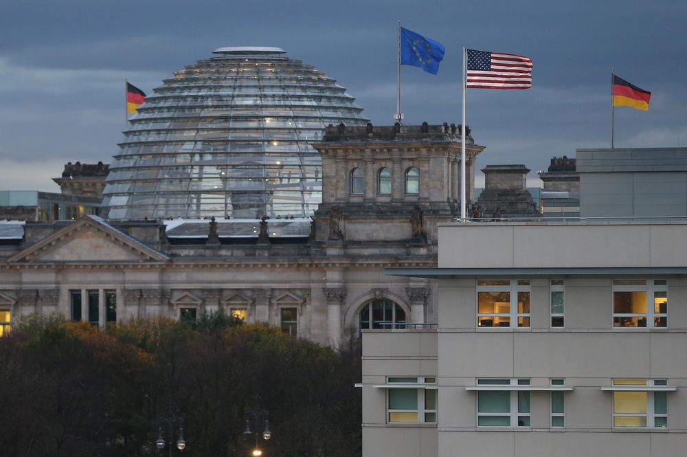 BERLIN, GERMANY - OCTOBER 28:  The U.S. Embassy (R) stands near the Reic...