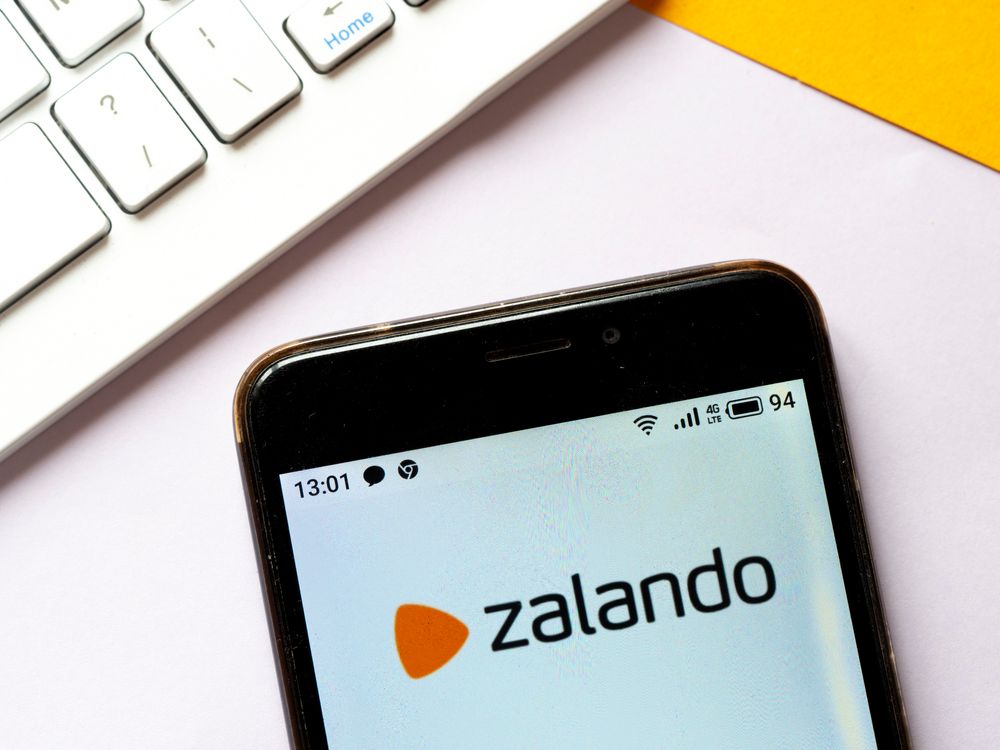 UKRAINE - 2020/03/17: In this photo illustration a Zalando logo seen dis...