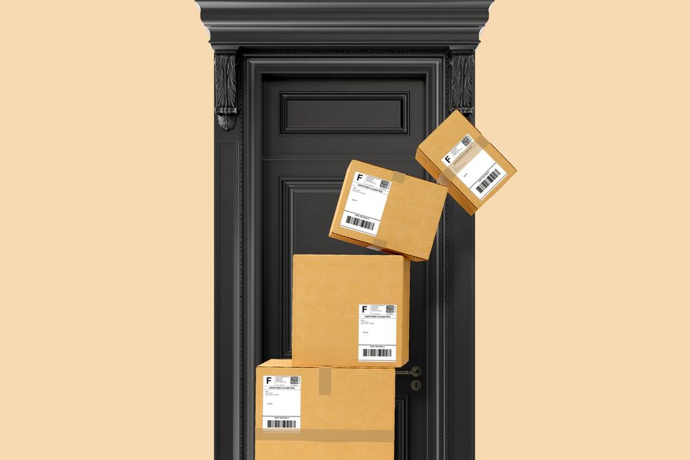 E-comm deliveries pile up on a doorstep