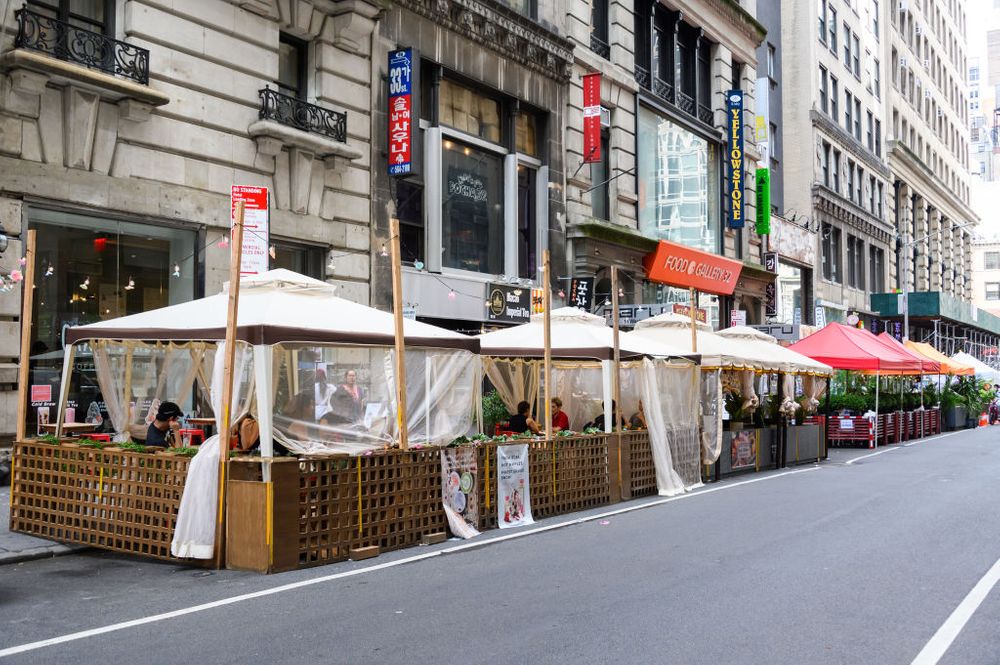 Outdoor dining in NYC